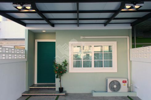 2 Bedroom House for sale in Na Kluea, Chonburi