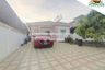 3 Bedroom House for sale in Lam Pla Thio, Bangkok