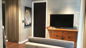 1 Bedroom Condo for sale in The Diplomat 39, Khlong Tan Nuea, Bangkok near BTS Phrom Phong