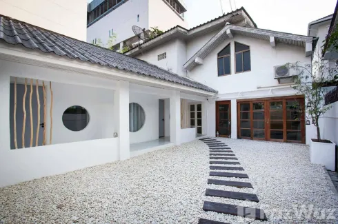 4 Bedroom House for rent in Huai Khwang, Bangkok