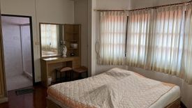 5 Bedroom House for sale in Baan Ploy Burin, Chang Khlan, Chiang Mai