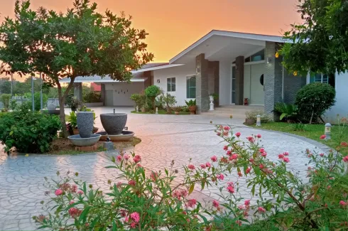 6 Bedroom Villa for sale in San Klang, Chiang Mai