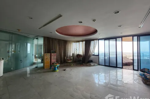 3 Bedroom Condo for sale in Royal River Place, Bang Phong Pang, Bangkok