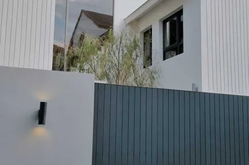 4 Bedroom House for rent in Phra Khanong Nuea, Bangkok