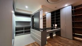 2 Bedroom Condo for rent in LAKE AVENUE Sukhumvit 16, Khlong Toei, Bangkok near BTS Asoke