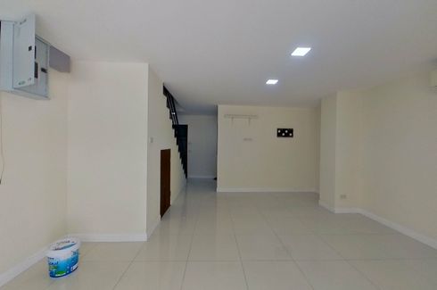 4 Bedroom Townhouse for rent in Promt Business Home, Chang Phueak, Chiang Mai