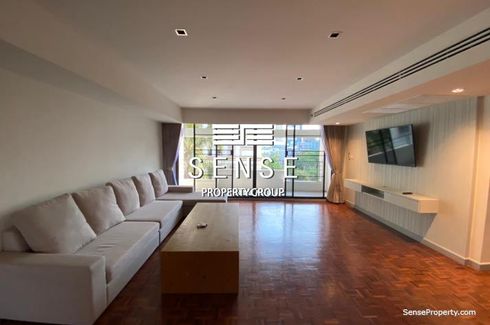 3 Bedroom Condo for rent in Villa Bajaj, Khlong Toei Nuea, Bangkok near MRT Sukhumvit