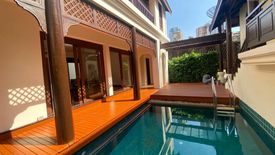 3 Bedroom Villa for rent in Phra Khanong Nuea, Bangkok near BTS Ekkamai