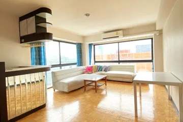 2 Bedroom Condo for sale in N.T. House, Bang Kapi, Bangkok near MRT Thailand Cultural Centre