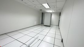 Office for rent in Ital Thai Tower, Bang Kapi, Bangkok near MRT Phetchaburi