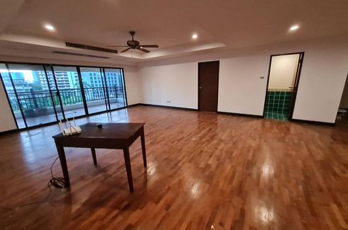 3 Bedroom Condo for rent in Khlong Toei, Bangkok near BTS Asoke