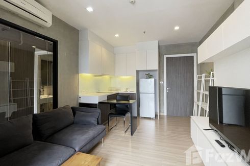 1 Bedroom Condo for rent in Urbano Absolute Sathon - Taksin, Khlong Ton Sai, Bangkok near BTS Krung Thon Buri