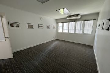 Commercial for rent in Khlong Tan Nuea, Bangkok near BTS Thong Lo