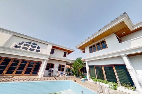 8 Bedroom House for sale in Bang Chak, Bangkok