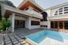 8 Bedroom House for sale in Bang Chak, Bangkok