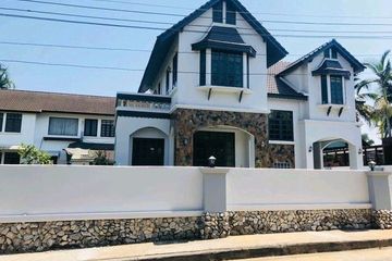 4 Bedroom House for sale in Phruek Wari Land and House, Nong Chom, Chiang Mai