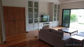 3 Bedroom Condo for rent in Baan Phansiri, Khlong Tan Nuea, Bangkok