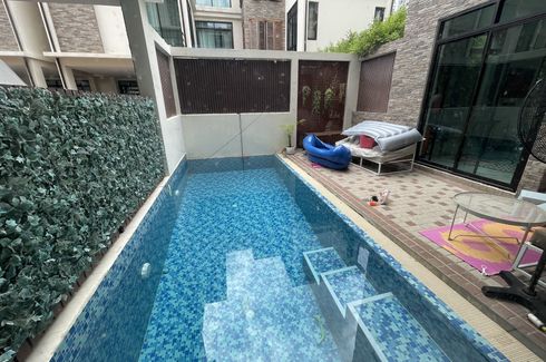 4 Bedroom Villa for rent in Em Villa's Compound, Khlong Tan, Bangkok near BTS Phrom Phong