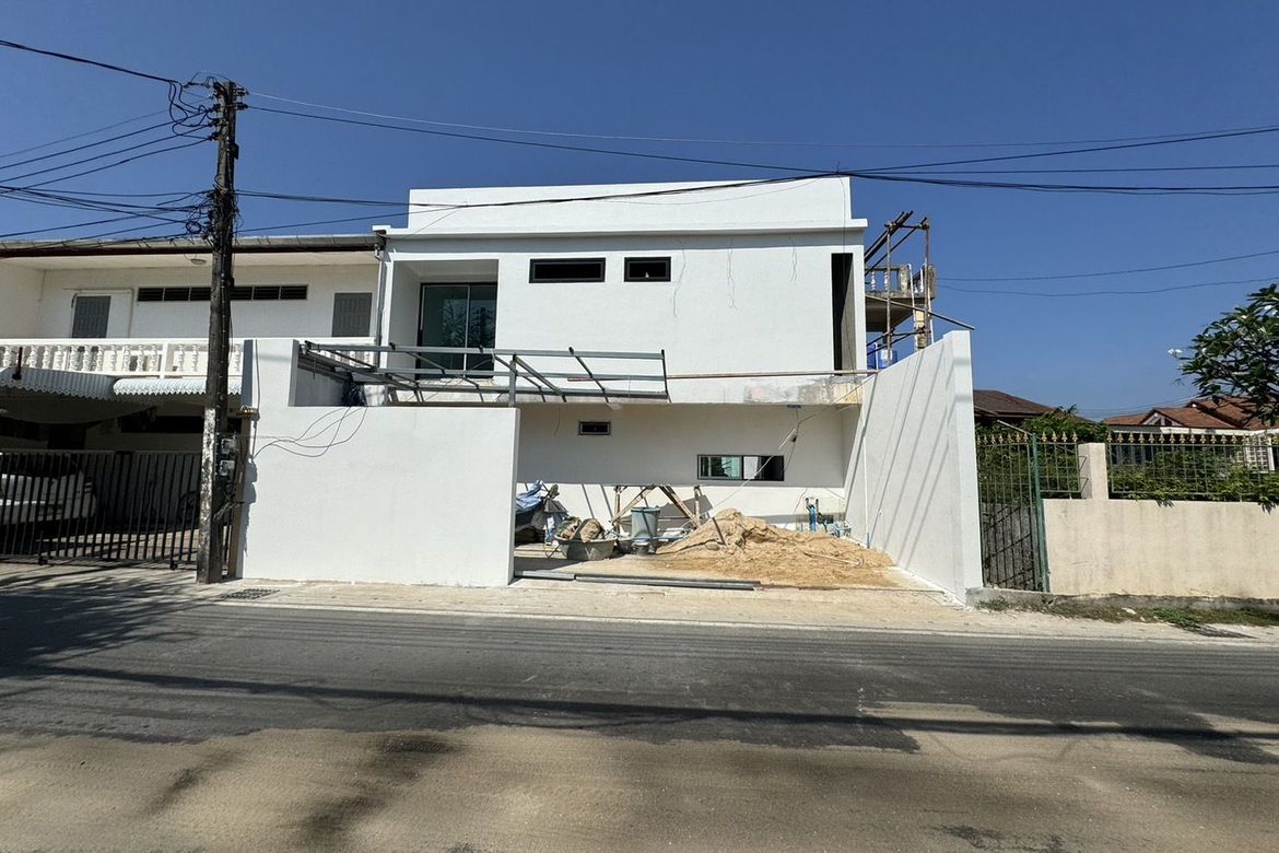 3 Bedroom House for sale in Rawai, Phuket 📌 House for sale in Phuket