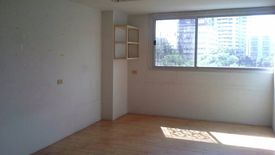 2 Bedroom Condo for sale in First Tower condominium, Khlong Toei Nuea, Bangkok near Airport Rail Link Makkasan