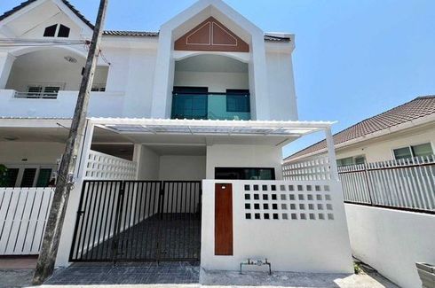 3 Bedroom Townhouse for sale in Baan Nattakamol Damrong 2, Talat Yai, Phuket