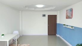 1 Bedroom Condo for sale in Thippharoek Condominium, Bang Bamru, Bangkok