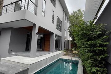 5 Bedroom House for rent in Phra Khanong Nuea, Bangkok near BTS Phra Khanong