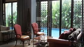 5 Bedroom House for sale in Khlong Tan, Bangkok near BTS Phrom Phong