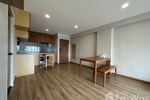 2 Bedroom Condo for sale in Brighton Place, Bang Kapi, Bangkok near MRT Phetchaburi