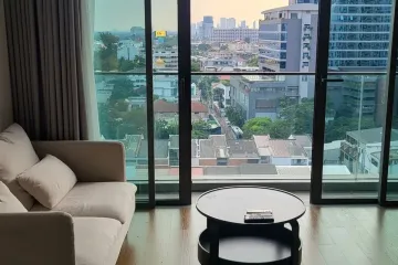 1 Bedroom Condo for rent in Kraam Sukhumvit 26, Khlong Tan, Bangkok near BTS Phrom Phong