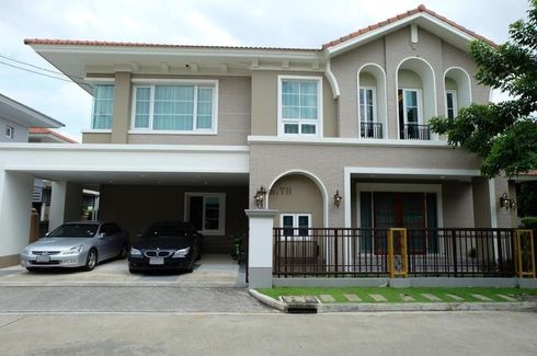 4 Bedroom House for sale in Dokmai, Bangkok