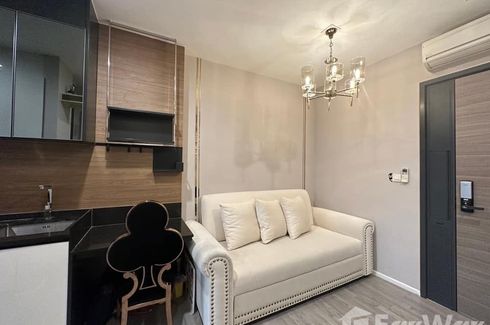 1 Bedroom Condo for sale in Yan Nawa, Bangkok