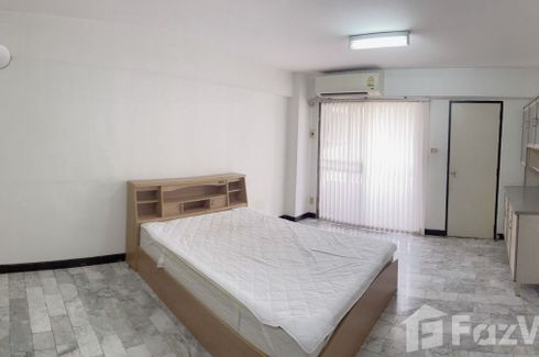 Condo for rent in Tanyakarn Condominium, Sam Sen Nok, Bangkok near MRT Ratchadaphisek