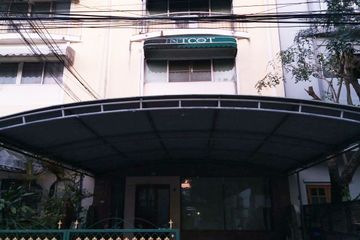 7 Bedroom Townhouse for rent in Chan Kasem, Bangkok near MRT Chankasem