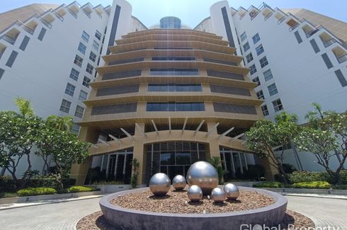 1 Bedroom Condo for sale in Na Kluea, Chonburi