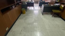 Office for sale in Wat Ratchabophit, Bangkok near MRT Sam Yot