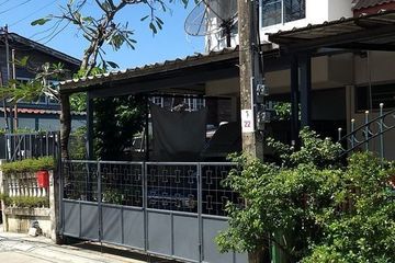 2 Bedroom Townhouse for sale in Khan Na Yao, Bangkok near MRT Nopparat