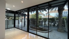 3 Bedroom House for sale in Baan Unrak Nakniwat15, Lat Phrao, Bangkok