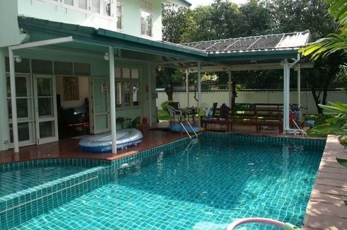 5 Bedroom House for rent in Khlong Tan, Bangkok near BTS Thong Lo
