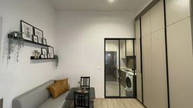 1 Bedroom Condo for rent in Ideo Sathorn - Wongwian Yai, Khlong Ton Sai, Bangkok near BTS Wongwian Yai