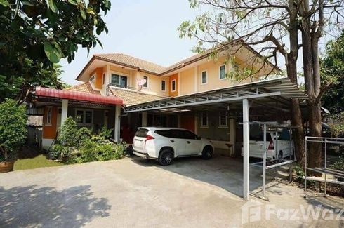 3 Bedroom House for sale in Nong Pa Khrang, Chiang Mai