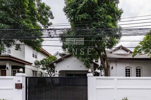 5 Bedroom House for rent in Bang Chak, Bangkok near BTS Punnawithi