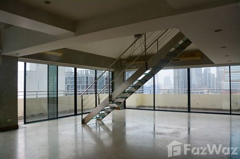 5 Bedroom Condo for sale in Beverly Hills Mansion, Phra Khanong Nuea, Bangkok near BTS Ekkamai