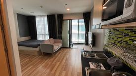 Condo for rent in Huai Khwang, Bangkok near MRT Huai Khwang