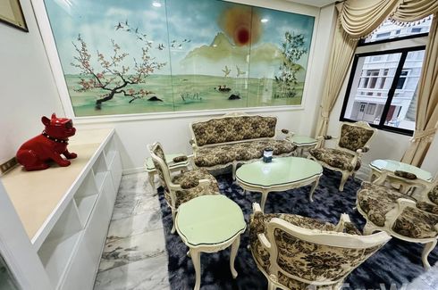 3 Bedroom Townhouse for rent in Moo Baan Chicha Castle, Khlong Toei Nuea, Bangkok near MRT Phetchaburi