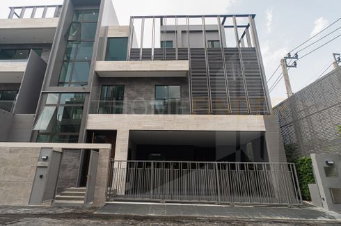 4 Bedroom House for sale in Casa Ville in Lat Prao, Khlong Chan, Bangkok