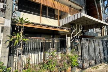 4 Bedroom House for sale in Phra Khanong, Bangkok near BTS Ekkamai