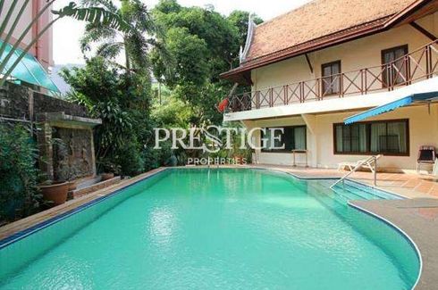 5 Bedroom House for sale in Na Kluea, Chonburi