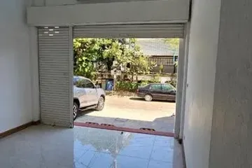 Office for rent in Bang Chak, Bangkok