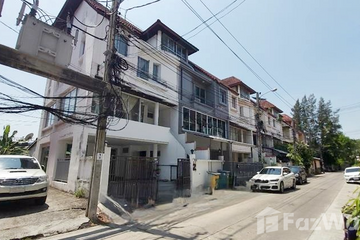 4 Bedroom Townhouse for sale in Sinthanee Ratchada Ladprao, Wang Thonglang, Bangkok near MRT Lat Phrao 71